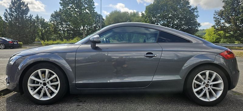Audi TT (2006) Audi TT 2.0 TFSI 147 kW - fotka 4 z 21