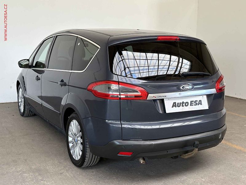Ford S-MAX (2011) 2.0 TDCi, +kola - fotka 6 z 14