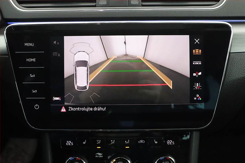 Škoda Superb (2018) 1.5 TSI, Automat, Kůže, Navi - fotka 17 z 20