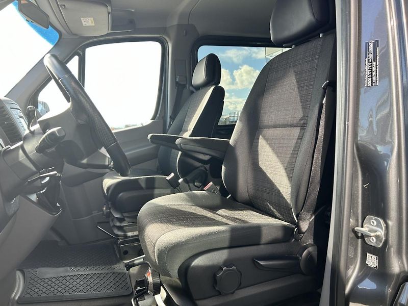 Mercedes-Benz Sprinter 319 CDI/S KB 4x4 - fotka 10 z 27