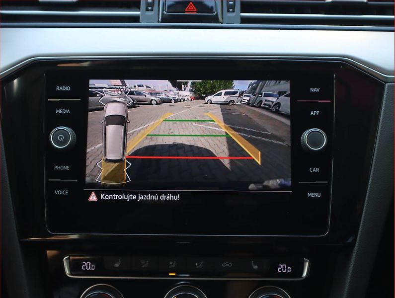 Volkswagen Passat (2019) 2.0 TDI - fotka 17 z 24