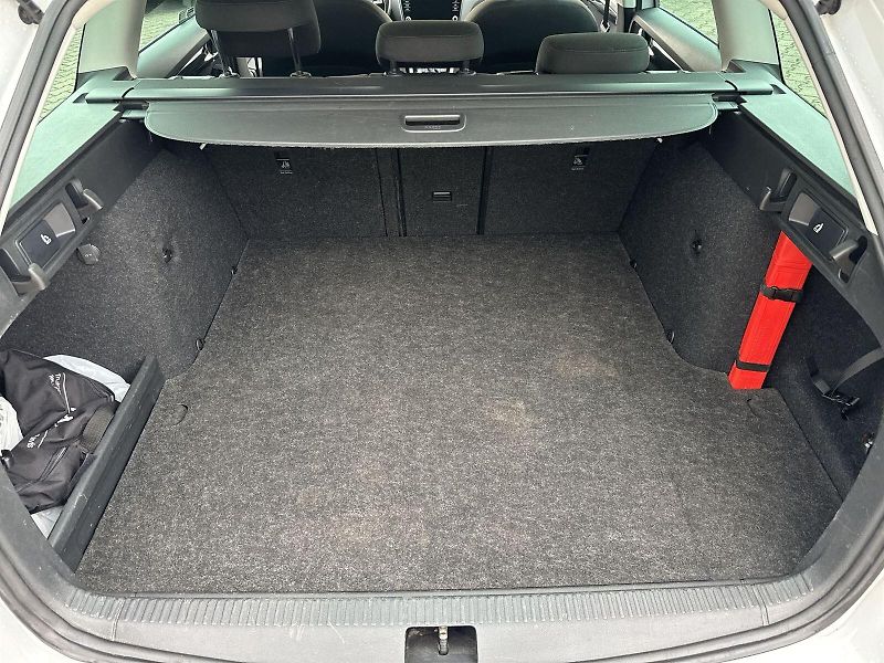 Škoda Octavia (2019) Combi 1.5 TSI G-TEC DSG Style - fotka 27 z 32