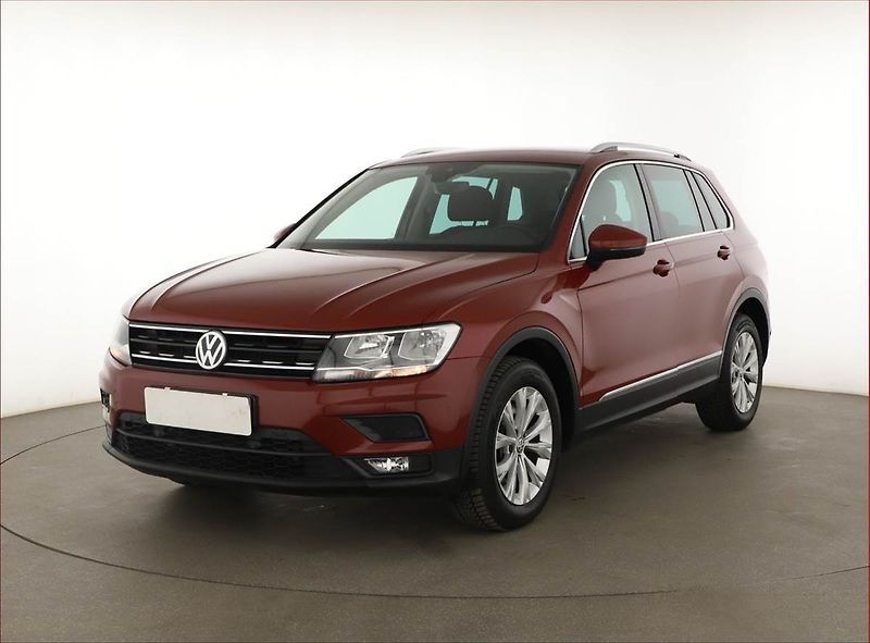 Volkswagen Tiguan (2017) Highline 2.0 TSI, 4X4 - fotka 2 z 21