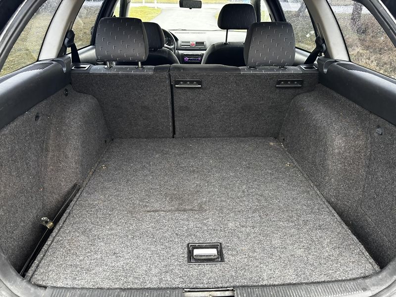 Škoda Octavia (2001) 1 1.9TDi 66kW, Automat - fotka 19 z 19