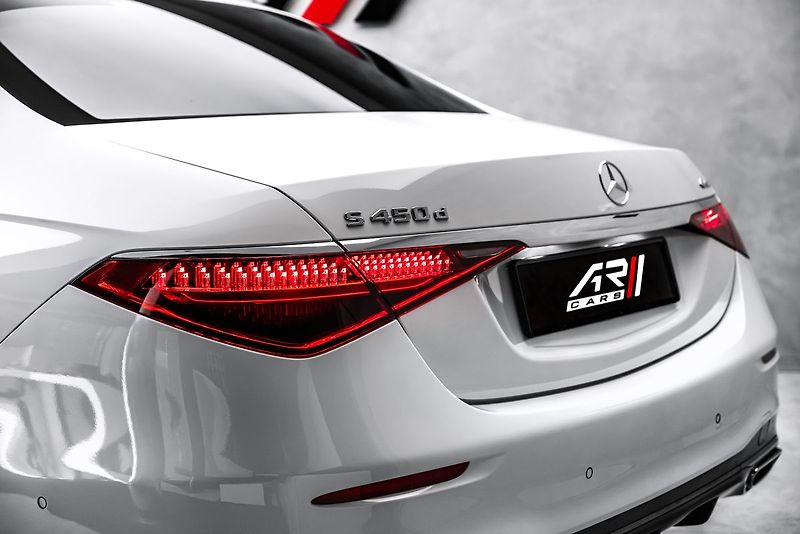 Mercedes-Benz Třídy S d 4M AMG MANUFAKTUR - fotka 9 z 26