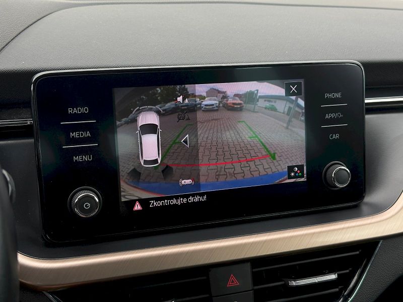 Škoda Scala (2021) 1.5 TSI 110 kW Style - fotka 12 z 22
