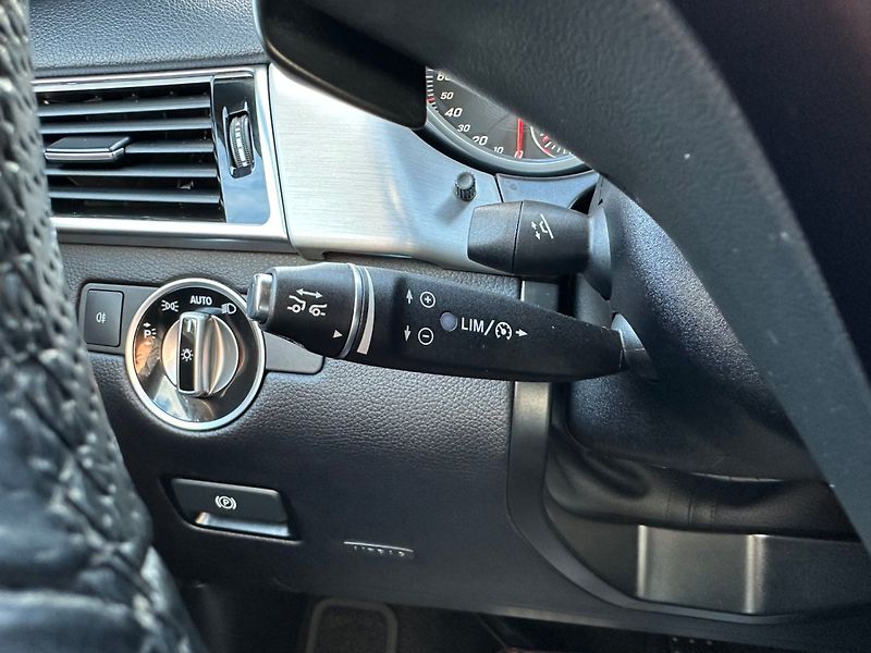 Mercedes-Benz GLE (2017) 350D 4Maric 190kw - fotka 23 z 29