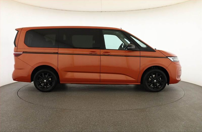 Volkswagen Multivan (2023) 2.0 TSI - fotka 6 z 21