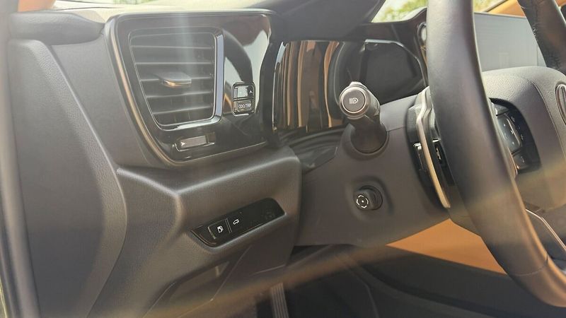 Lexus NX 350h 350H 2,5 HEV PRESTIGE - fotka 9 z 26