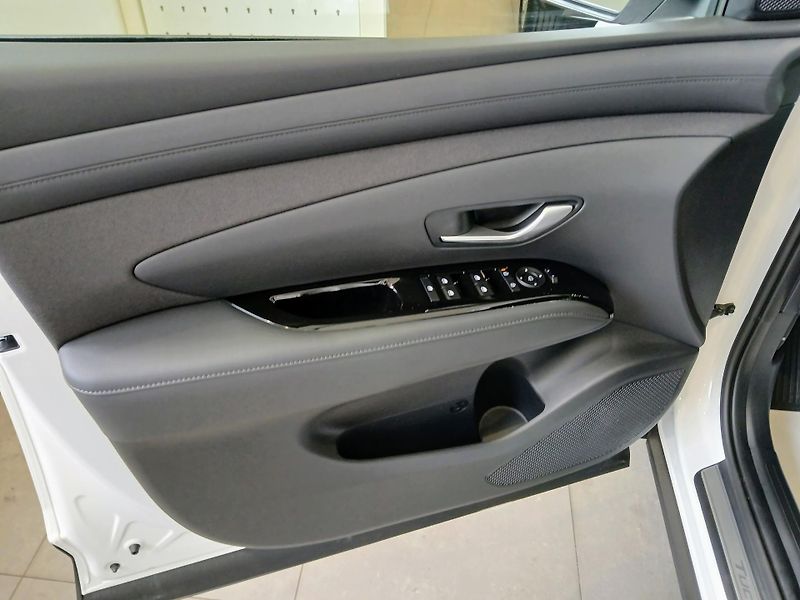Hyundai Tucson (2026) 1,6 T-GDI DCT GO Czech! Plus - fotka 11 z 17