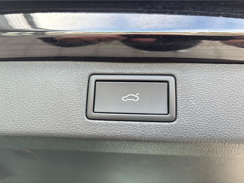 Škoda Kamiq 1,5 TSI 110 kW MONTE CARLO DSG - fotka 27 z 30