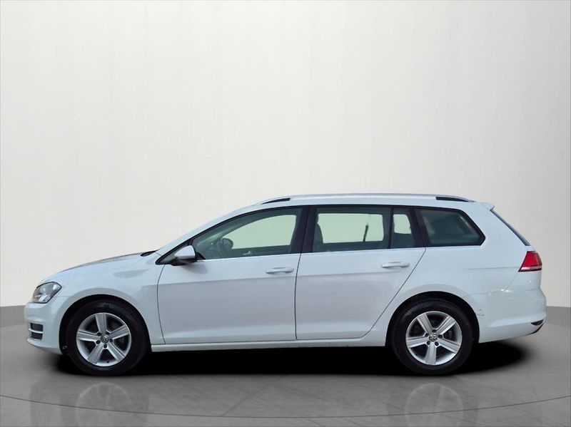 Volkswagen Golf 1,6 TDI DSG COMFORTLINE ČR - fotka 4 z 23