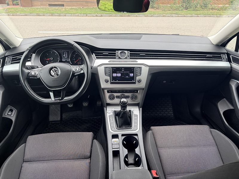 Volkswagen Passat 2.0TDI 110KW MANUAL MATRIX - fotka 20 z 62