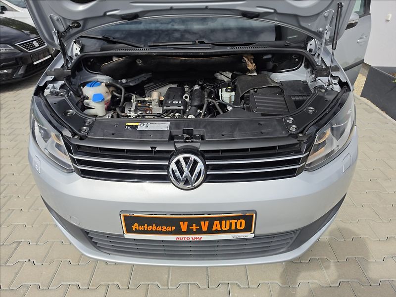 Volkswagen Touran 1,2 TSi 77KW Trend 7 MÍST ALU - fotka 40 z 41