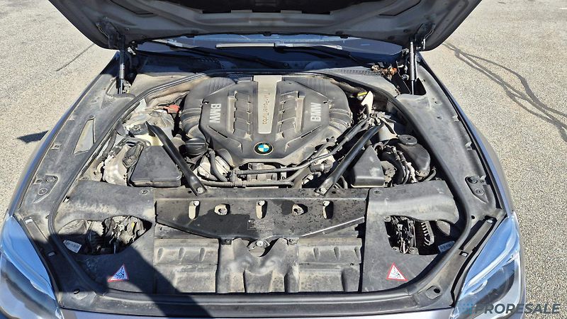 BMW Řada 6 650i XDRIVE 4,4i 330 kW - fotka 10 z 18