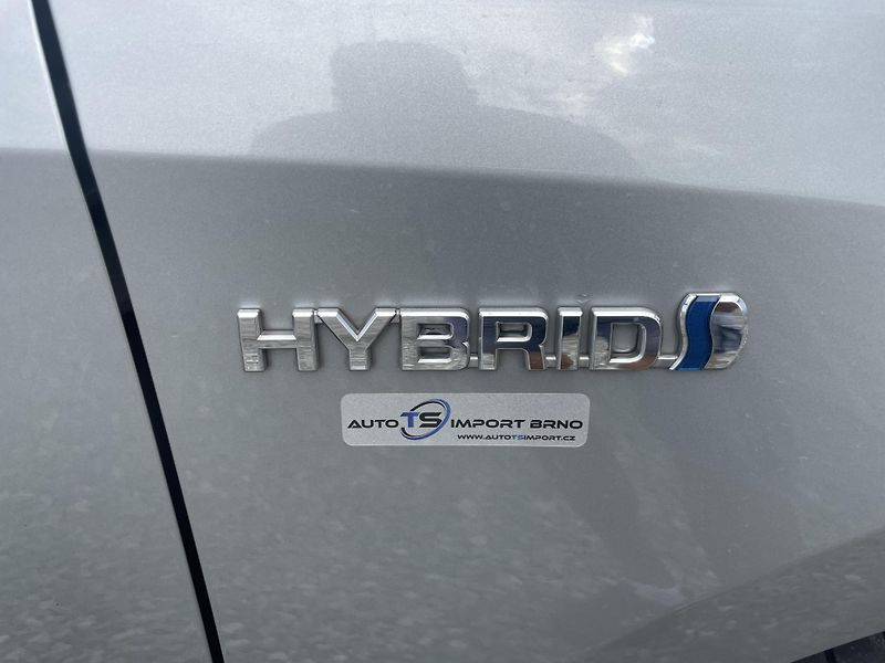 Toyota Auris 1.8i 16v HYBRID AUT SERVIS TOP - fotka 57 z 172