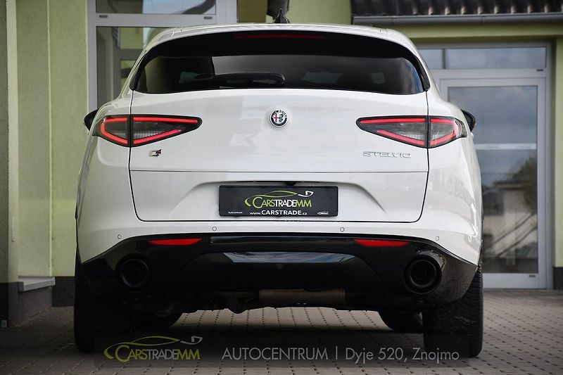 Alfa Romeo Stelvio 2,2D 154kW VELOCE AT8-Q4  - fotka 4 z 53