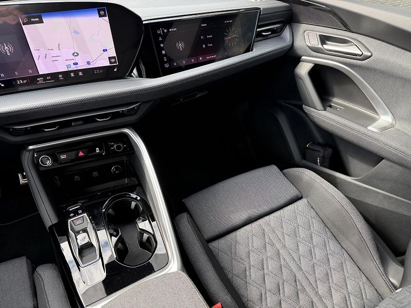 Audi Q5 (2026) SB TDI 150kW 4X4 S-LINE R20 3D - fotka 28 z 62