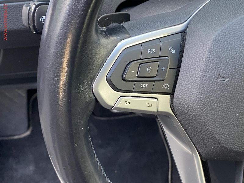 Volkswagen Passat (2020) 1.6 TDi, Elegance, DSG, LED - fotka 14 z 18