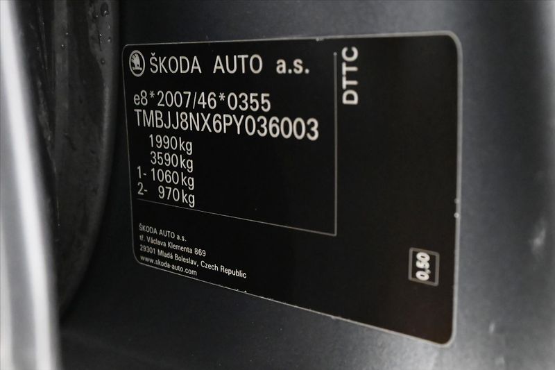 Škoda Octavia 2,0 TDI 110 kW DSG Style Záruk - fotka 12 z 30