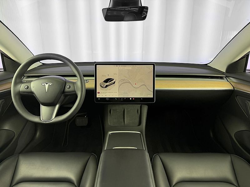 Tesla Model 3 LONG RANGE, DUAL MOTOR, 366 KW - fotka 9 z 33
