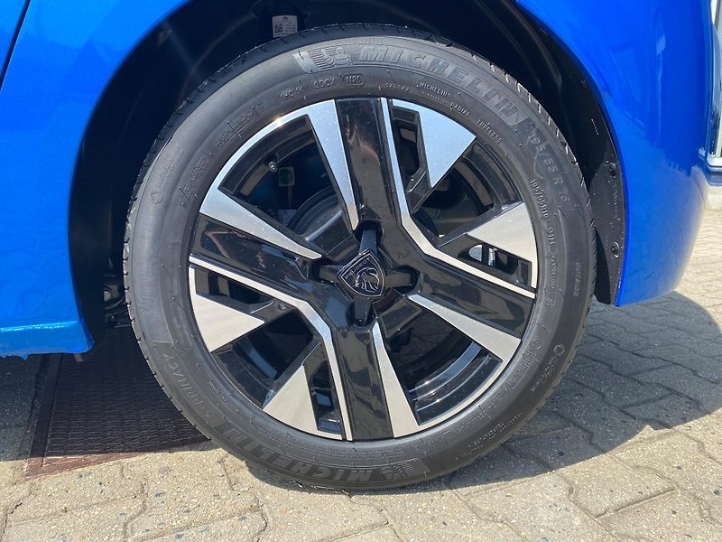 Peugeot 208 (2026)  ALLURE Turbo 100 MAN6 - fotka 26 z 27
