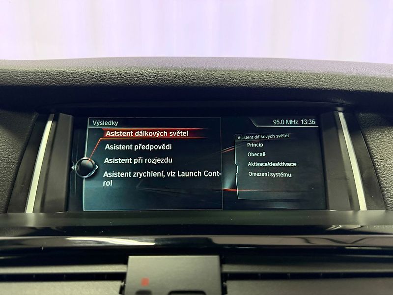 BMW X4 30d xDrive M-SPORT, HUD, KEYLE - fotka 16 z 24