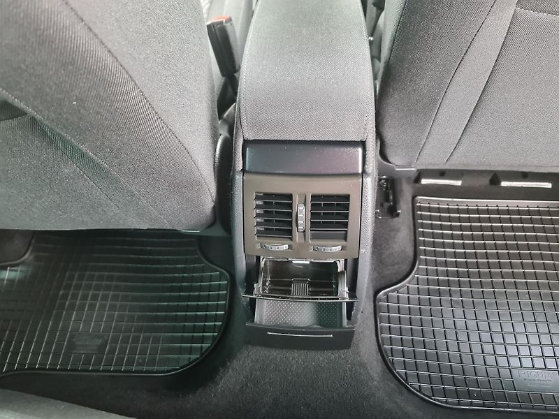 Škoda Yeti (2015) 2.0 TDi 103-KW 4x4 ADV OLOMOUC - fotka 27 z 76