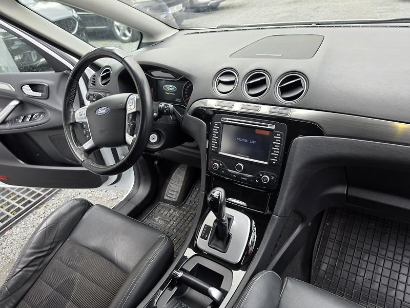 Ford S-MAX 2.0 TDCI Automat  TZ  - fotka 12 z 16