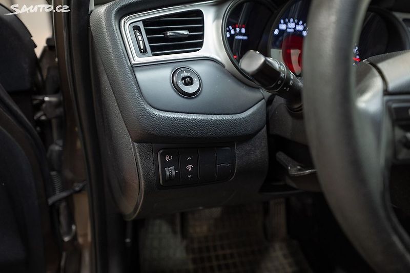 Kia Ceed 1.4 CVVT 74 kW serv.kniha - fotka 17 z 27