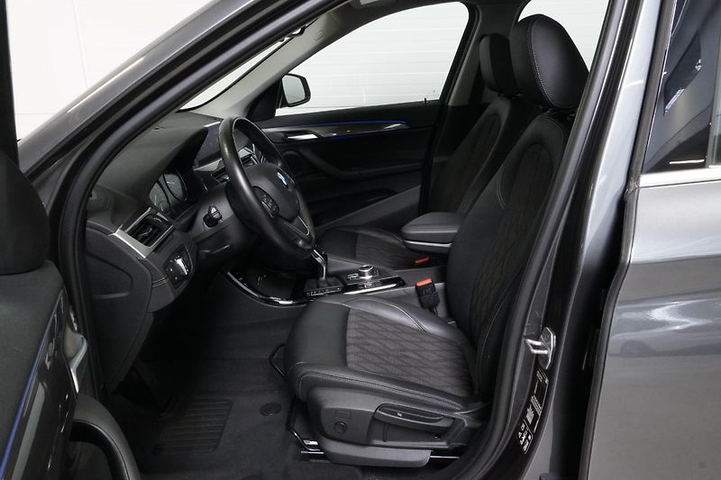 BMW X1 Xdrive20d,ČR,ACC,Tažné,Pano - fotka 16 z 37