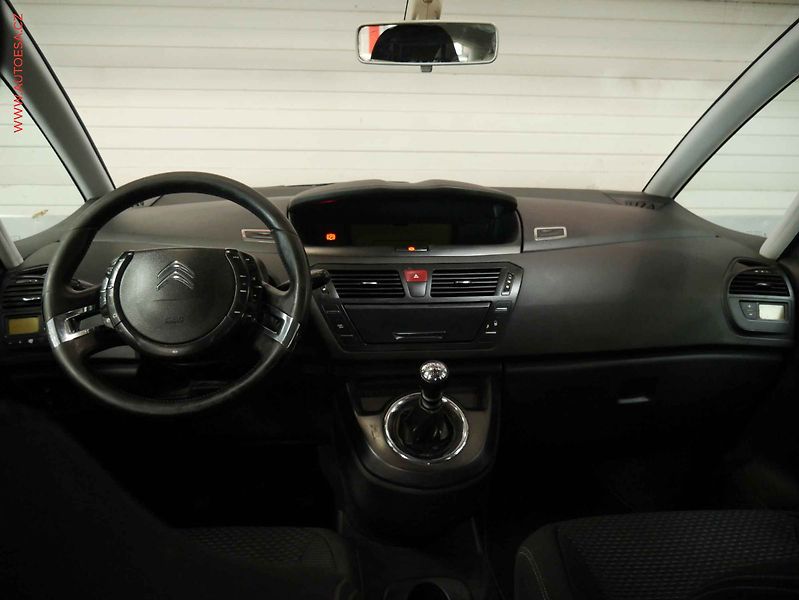 Citroën C4 Picasso (2012) 1.6HDI, autoAC, temp - fotka 8 z 17