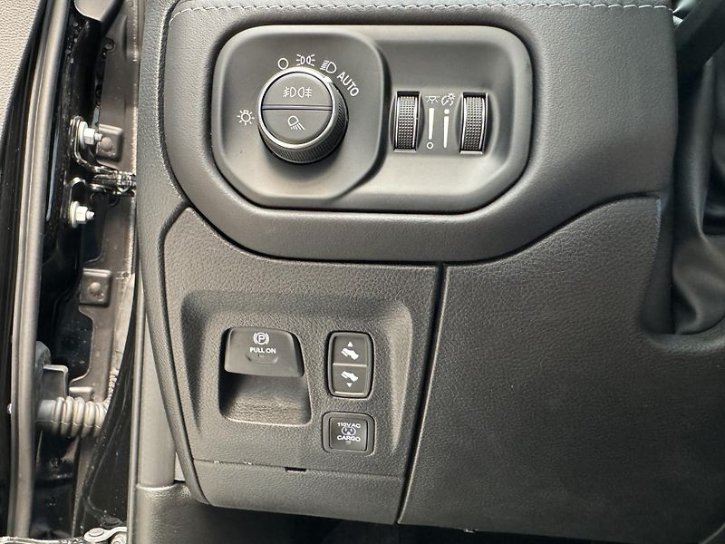 RAM 1500 Limited 3,0 I6 550HP - fotka 29 z 61