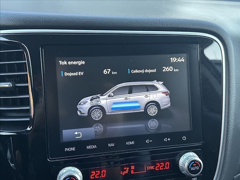 Mitsubishi Outlander 2,4 PHEV 224PS  Diamant 4x4 A/ - fotka 39 z 58