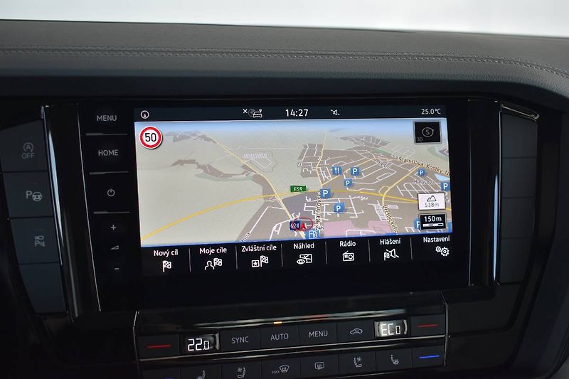 Volkswagen Touareg (2021) 3.0TDI 210kW,CZ, Tažné - fotka 22 z 28