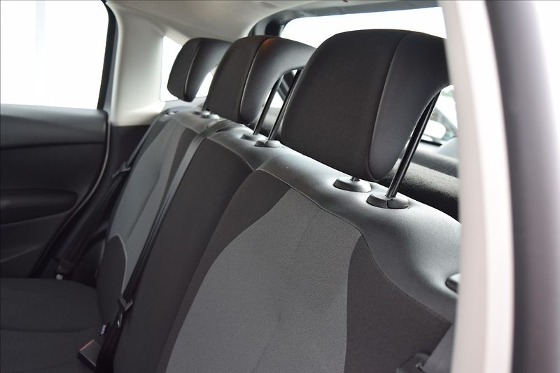 Citroën C3 1,1 i 44KW PO SERVISE NOVÁ STK - fotka 15 z 40