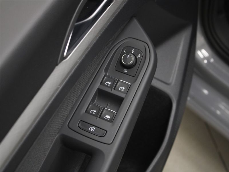 Volkswagen Golf 1,0 TSi 81kW Life Výprodej! - fotka 18 z 19