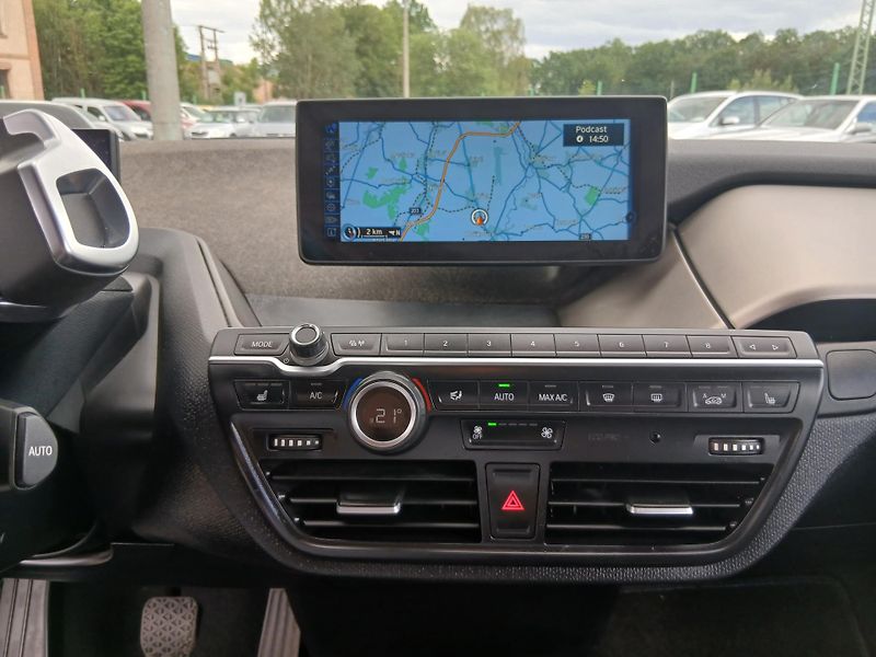 BMW i3 125 kW, 86tis km - fotka 27 z 47