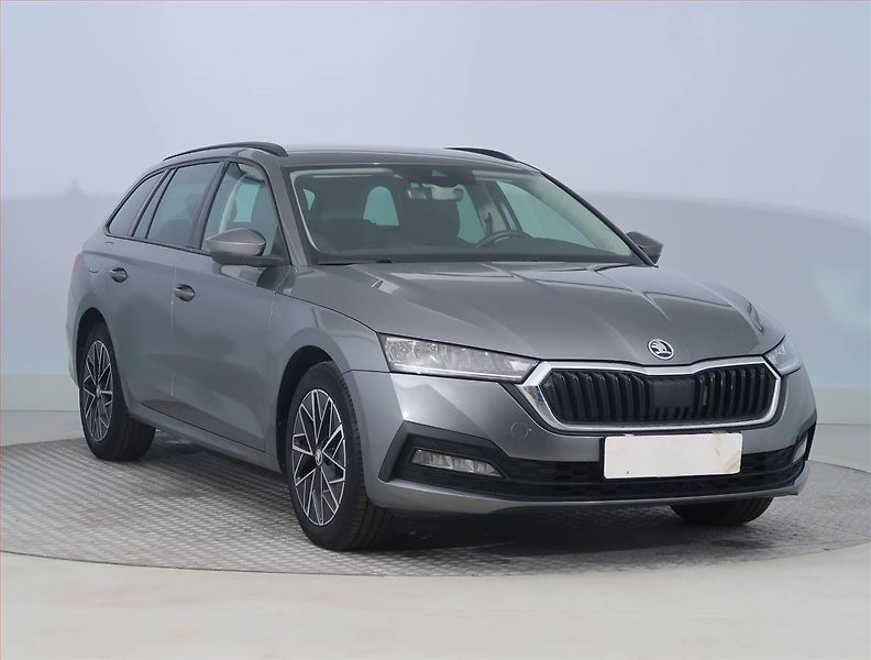 Škoda Octavia (2023) Ambition 2.0 TDI - fotka 1 z 18