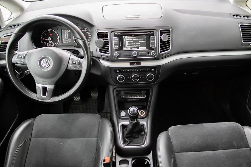 Volkswagen Sharan - fotka 36 z 39
