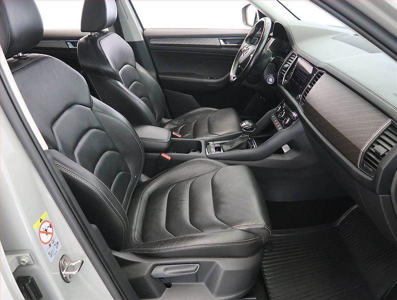 Škoda Kodiaq (2022) Style 2.0 TSI, digi klima - fotka 9 z 29