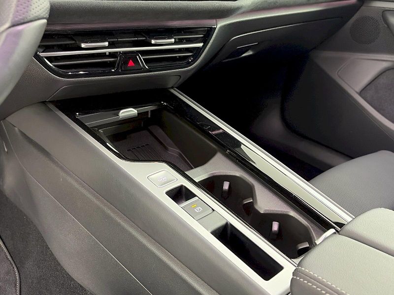 Volkswagen Passat (2026) R-Line 2.0 TDI 142kW 4Motion D - fotka 32 z 44
