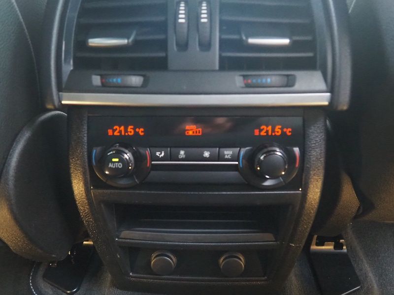 BMW X5 (2017) 3.0d xDrive, 4x4, Pano - fotka 16 z 43