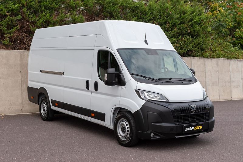 Peugeot Boxer 2.2 BlueHDi REZERVACE - fotka 3 z 23