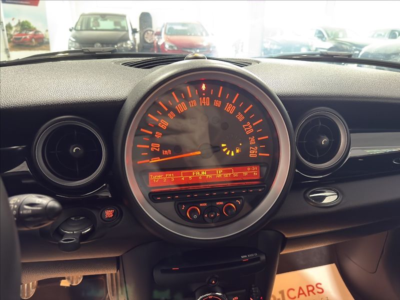 Mini Cooper 1,6   JWC RECARO SUPERSPRINT - fotka 12 z 34