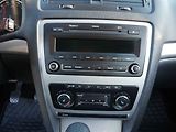 Škoda Octavia (2011) 2.0TDi, ČR, Elegance - náhled 11