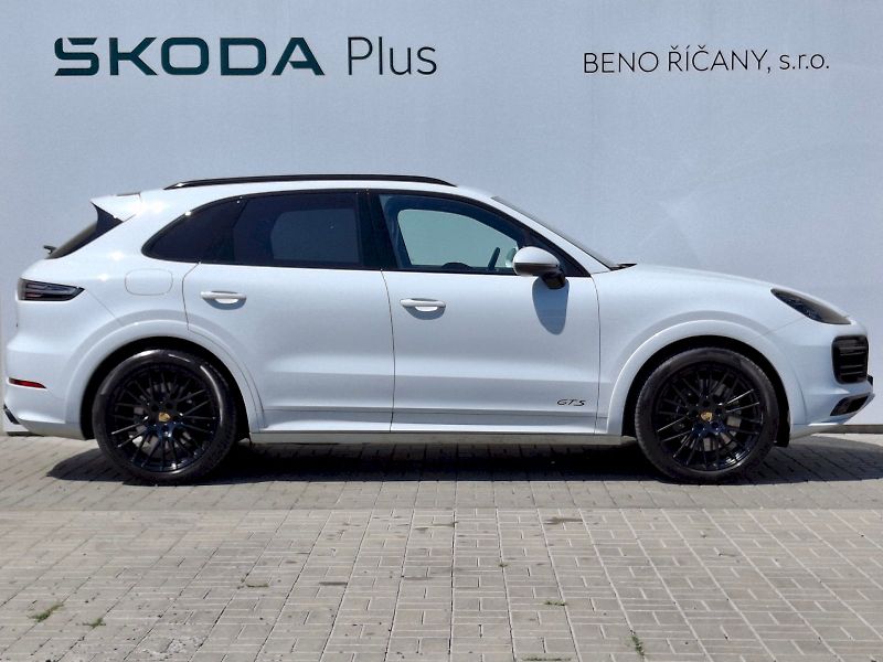 Porsche Cayenne (2023) GTS 4,0 338kW - fotka 18 z 35