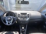 Kia Venga 1.6i, ČR-1m, 2x kola, manual - náhled 10