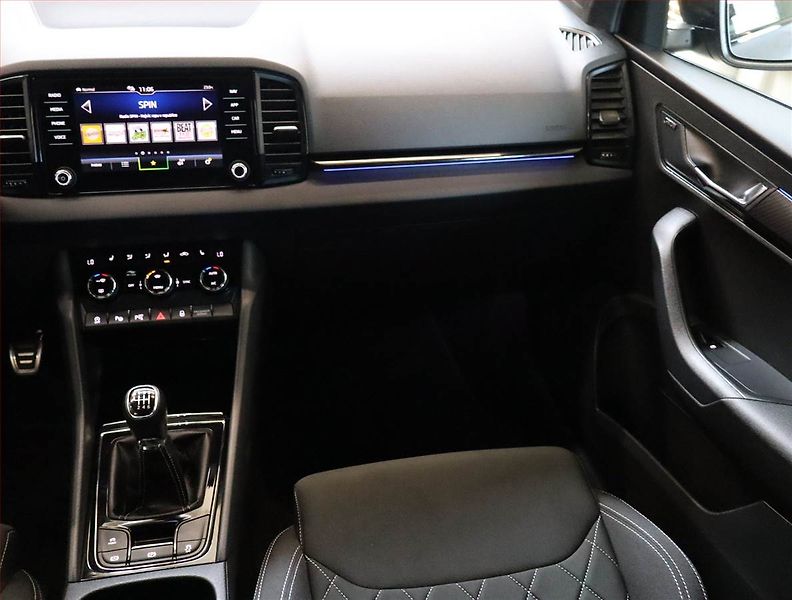 Škoda Karoq (2024) Sportline 1.5 TSI - fotka 8 z 24