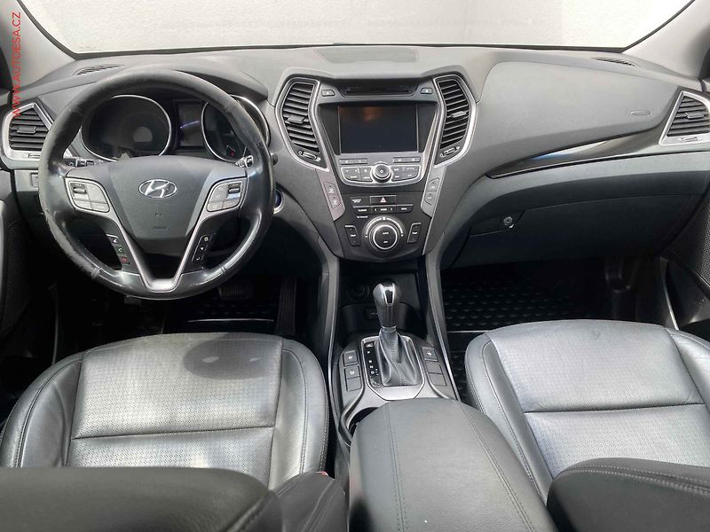Hyundai Santa Fe (2014) 2.2 CRDi 4x4, ČR, AT, navi - fotka 8 z 18